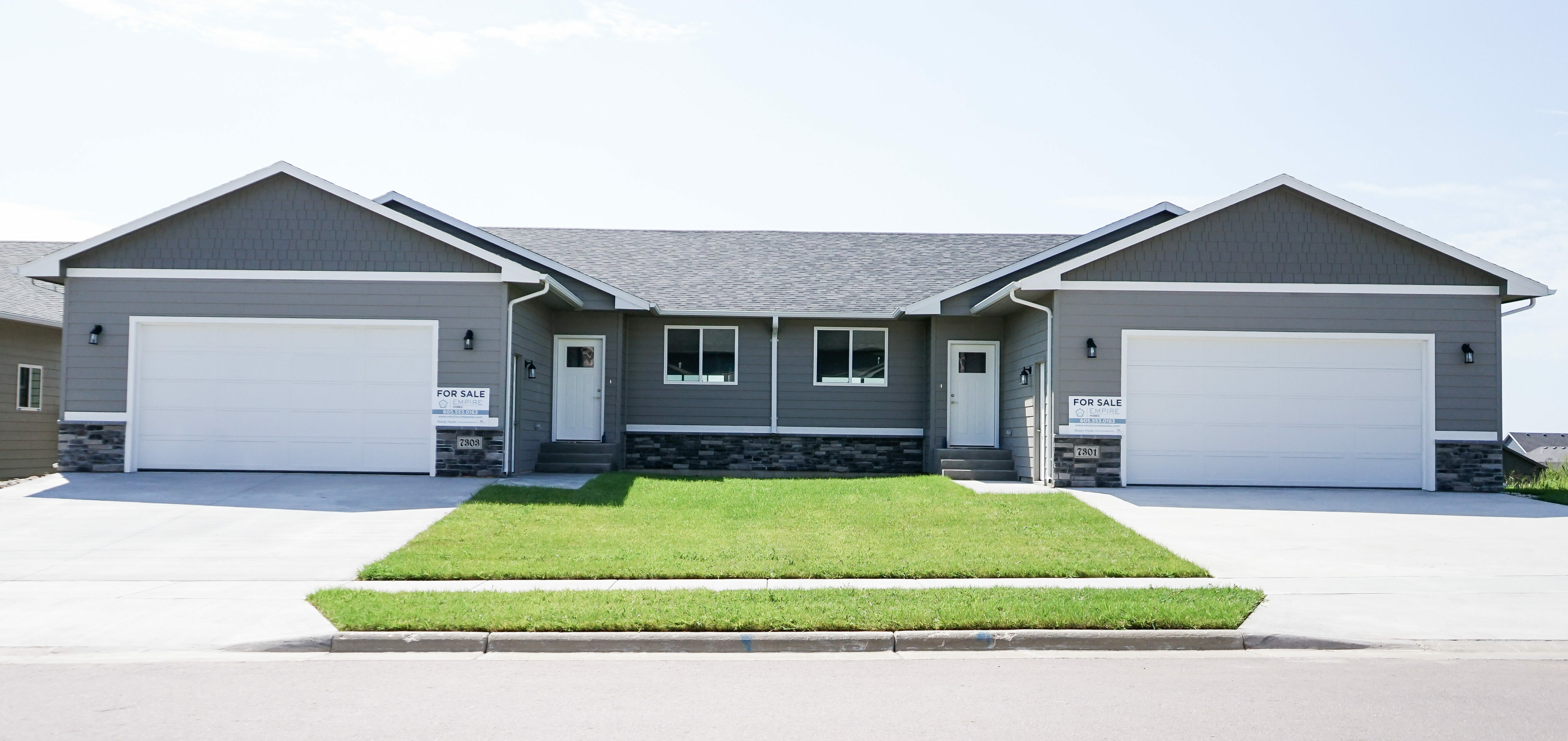 Twin homes with two stall garages in east Sioux Falls