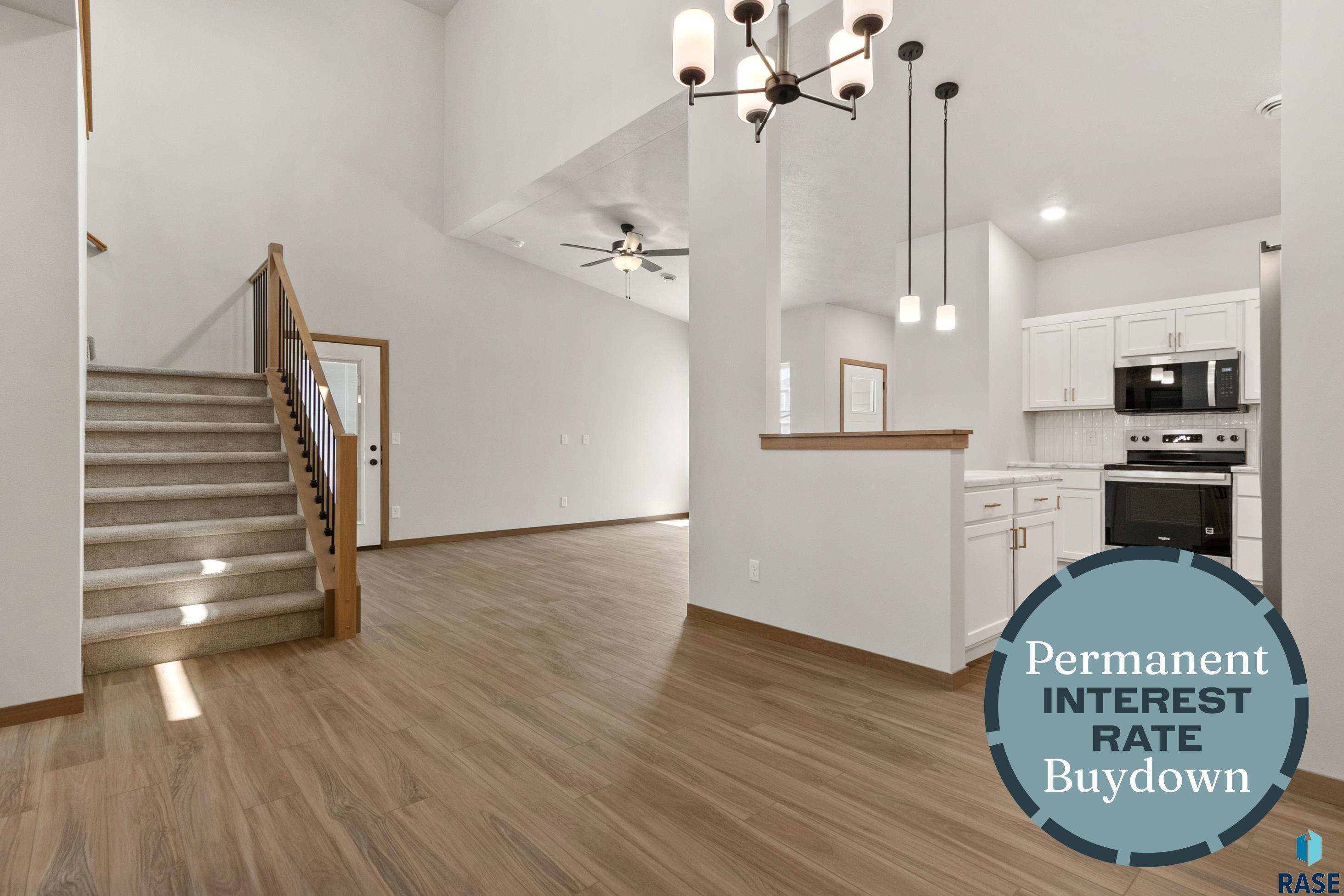 5706 E Marley Pl