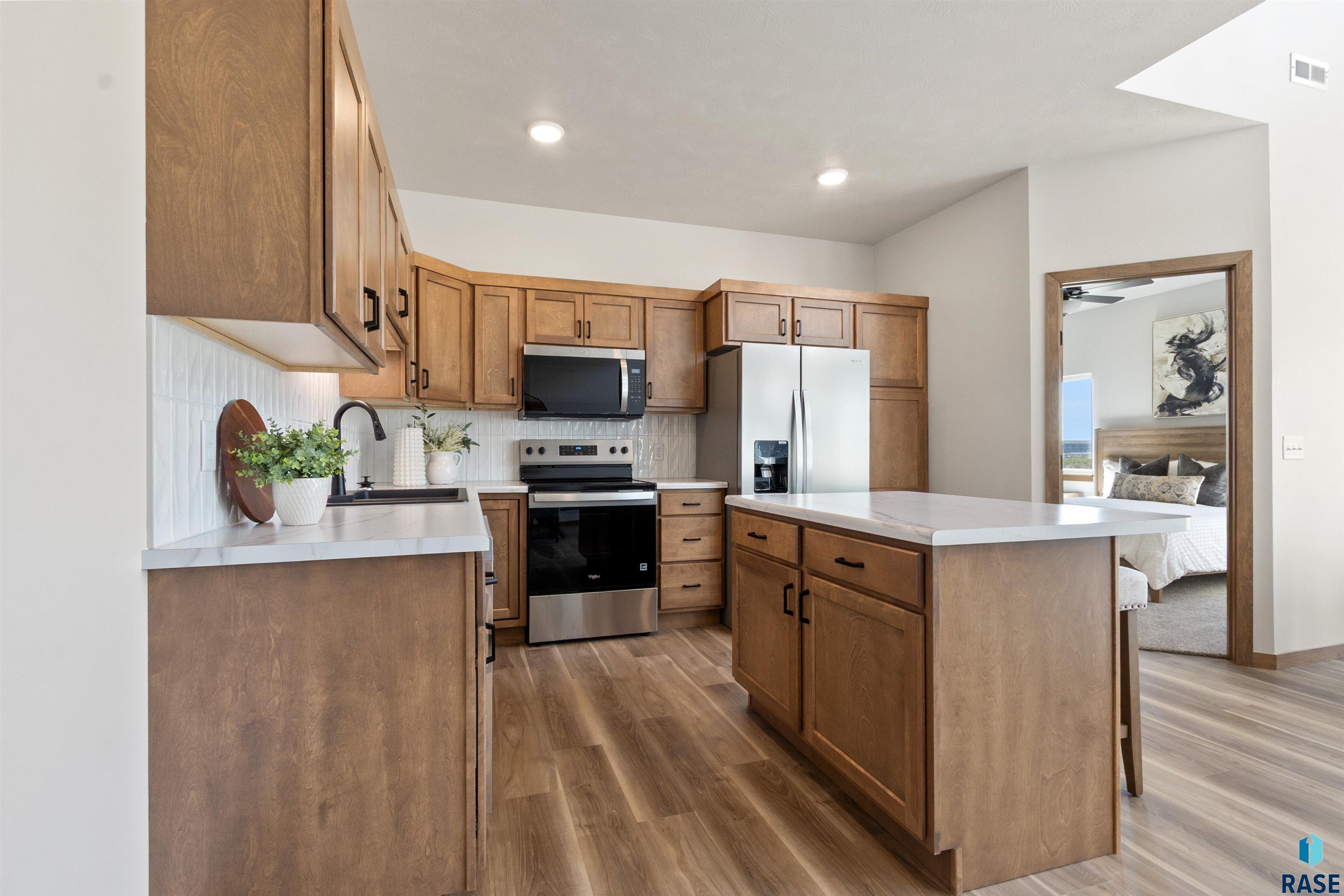 6235 S Alki Pl